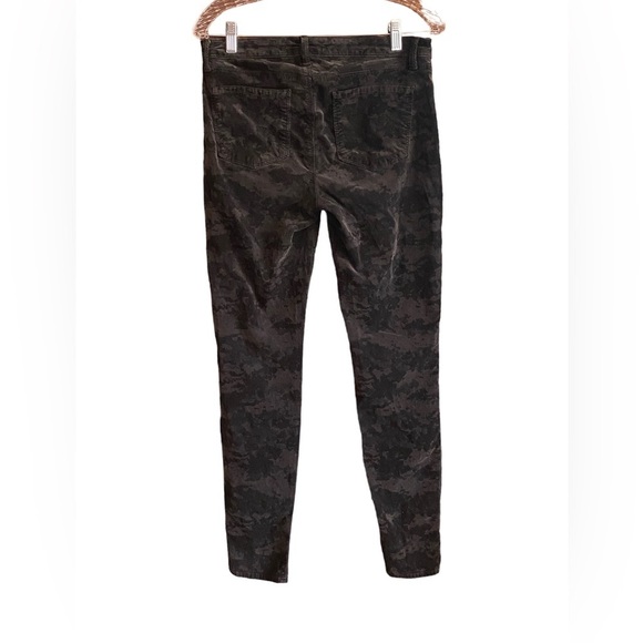 J Brand Super Skinny Olive Velvet Camo Pants, Size 30 - Picture 7 of 8